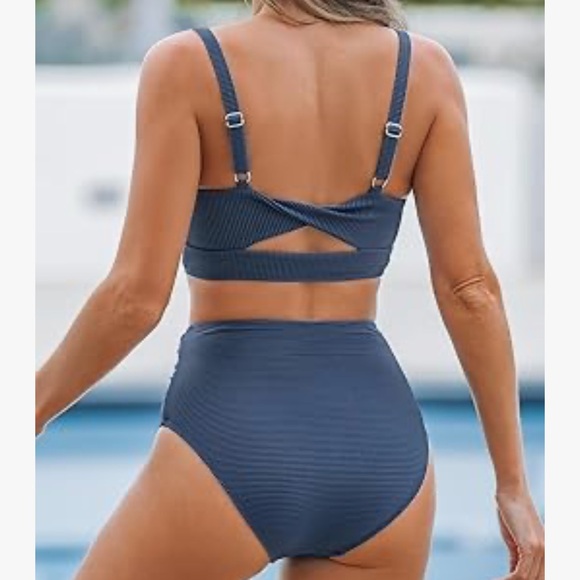 Cupshe Women's Navy Bikini Set with Adjustable Straps - Picture 3 of 13